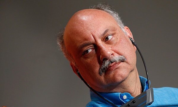 جایزه یک عمر فعالیت سینمایی به بابک کریمی