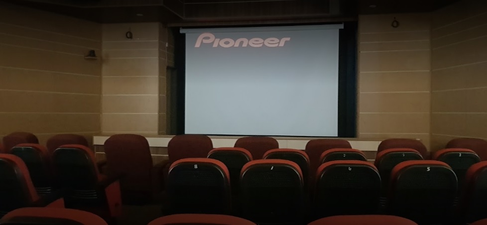 سینما بیستون کرمانشاه