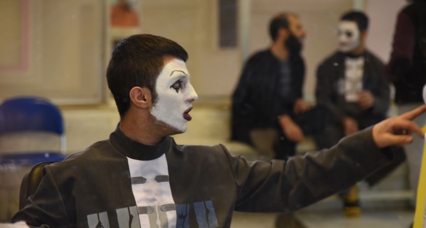 خط باریک قرمز