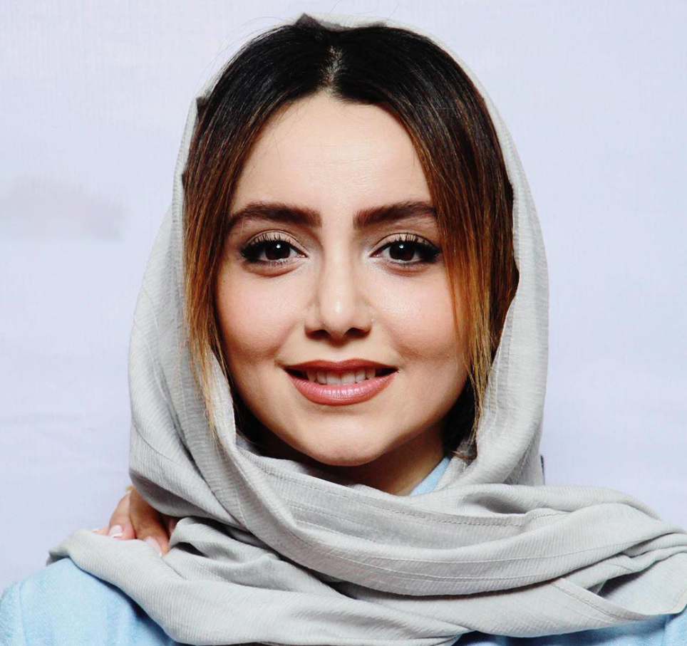 نازنین بیاتی