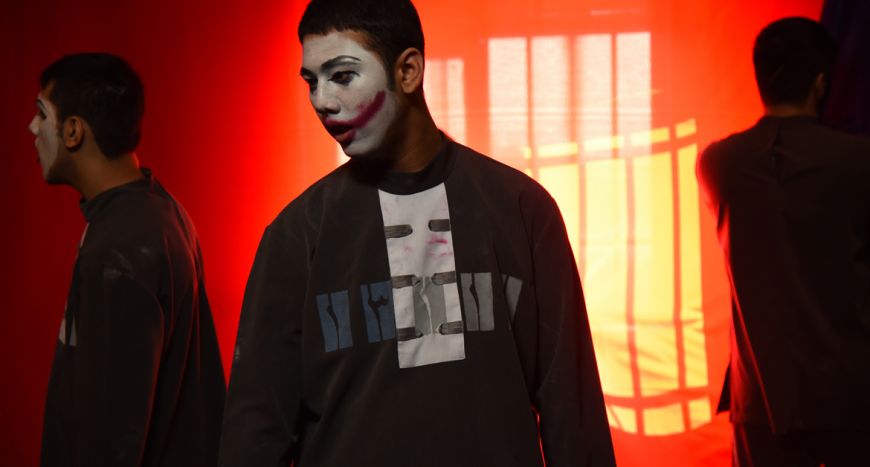 خط باریک قرمز